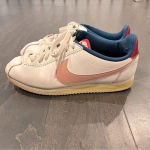 Nike Cortez Coral Stardust